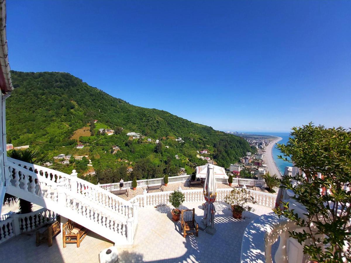 Hotel Zura Palace ควาเรียที ภายนอก รูปภาพ