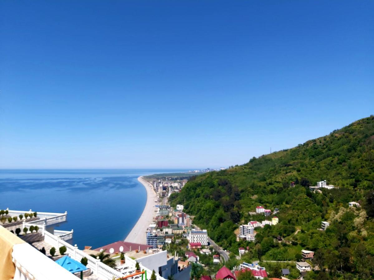 Hotel Zura Palace ควาเรียที ภายนอก รูปภาพ